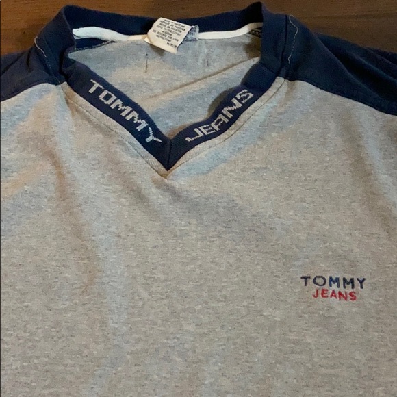 Vintage Tommy Hilfiger Long Sleeve Tee - Picture 2 of 5